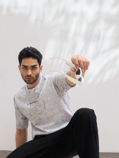White Acid Wash Oversized T-Shirt – “अनुगच्छतु प्रवाहं” Sanskrit Quote
